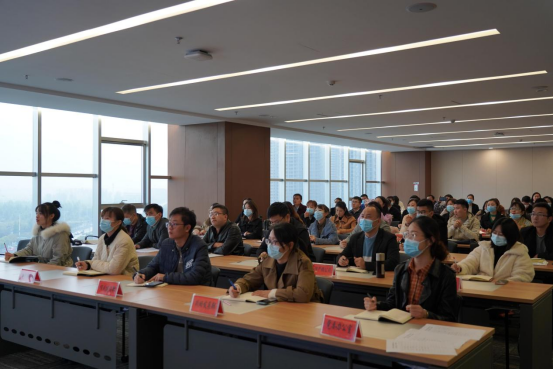 10.25(綜合部)市產業集團舉辦公文寫作專題培訓會250.png 10.25(綜合部)市產業集團舉辦公文寫作專題培訓會250.png