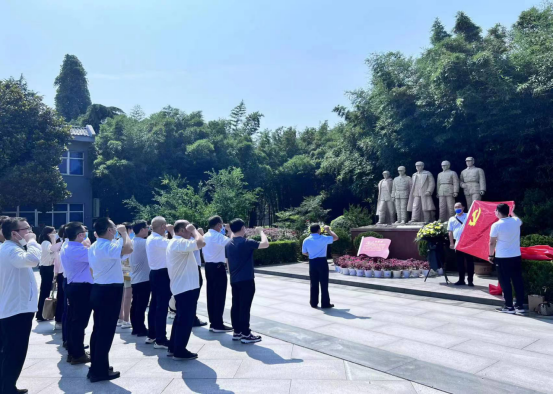 7.1迎七一,探尋紅色足跡 重溫紅色記憶(1)(1)470.png 7.1迎七一,探尋紅色足跡 重溫紅色記憶(1)(1)470.png